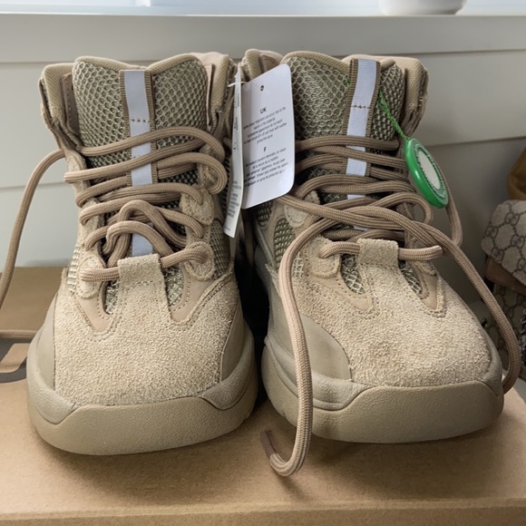 Yeezy Desert Boot - Picture 3 of 3